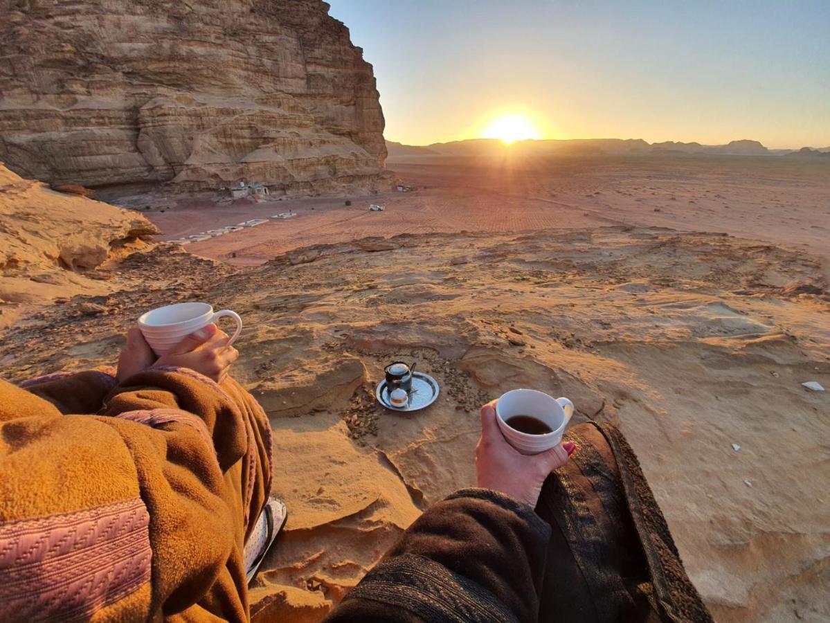 Wadi Rum-Bedouin Tents And Jeep Tours Exteriör bild