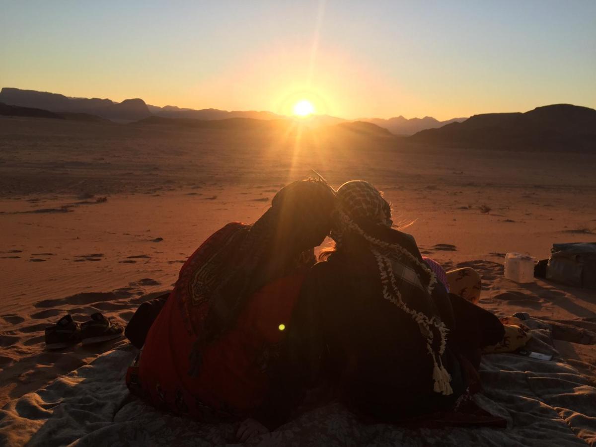 Wadi Rum-Bedouin Tents And Jeep Tours Exteriör bild