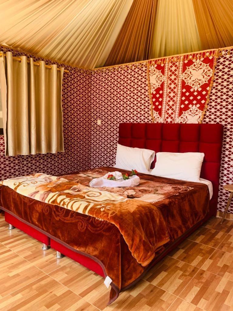 Wadi Rum-Bedouin Tents And Jeep Tours Exteriör bild